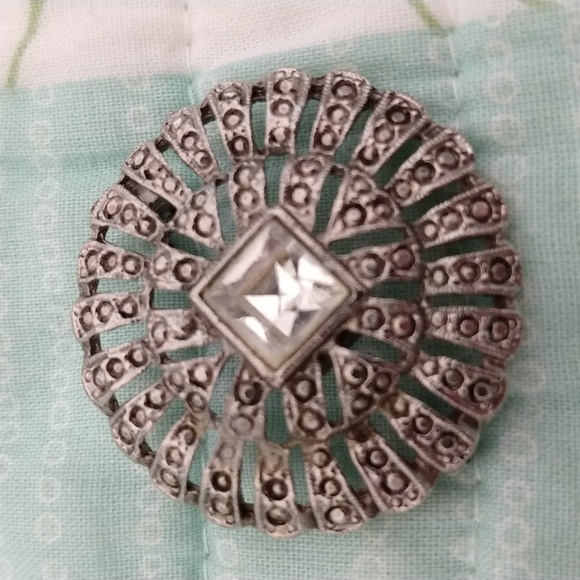 Ladies Compact with Dresser Items Lot - Picture 6 of 6